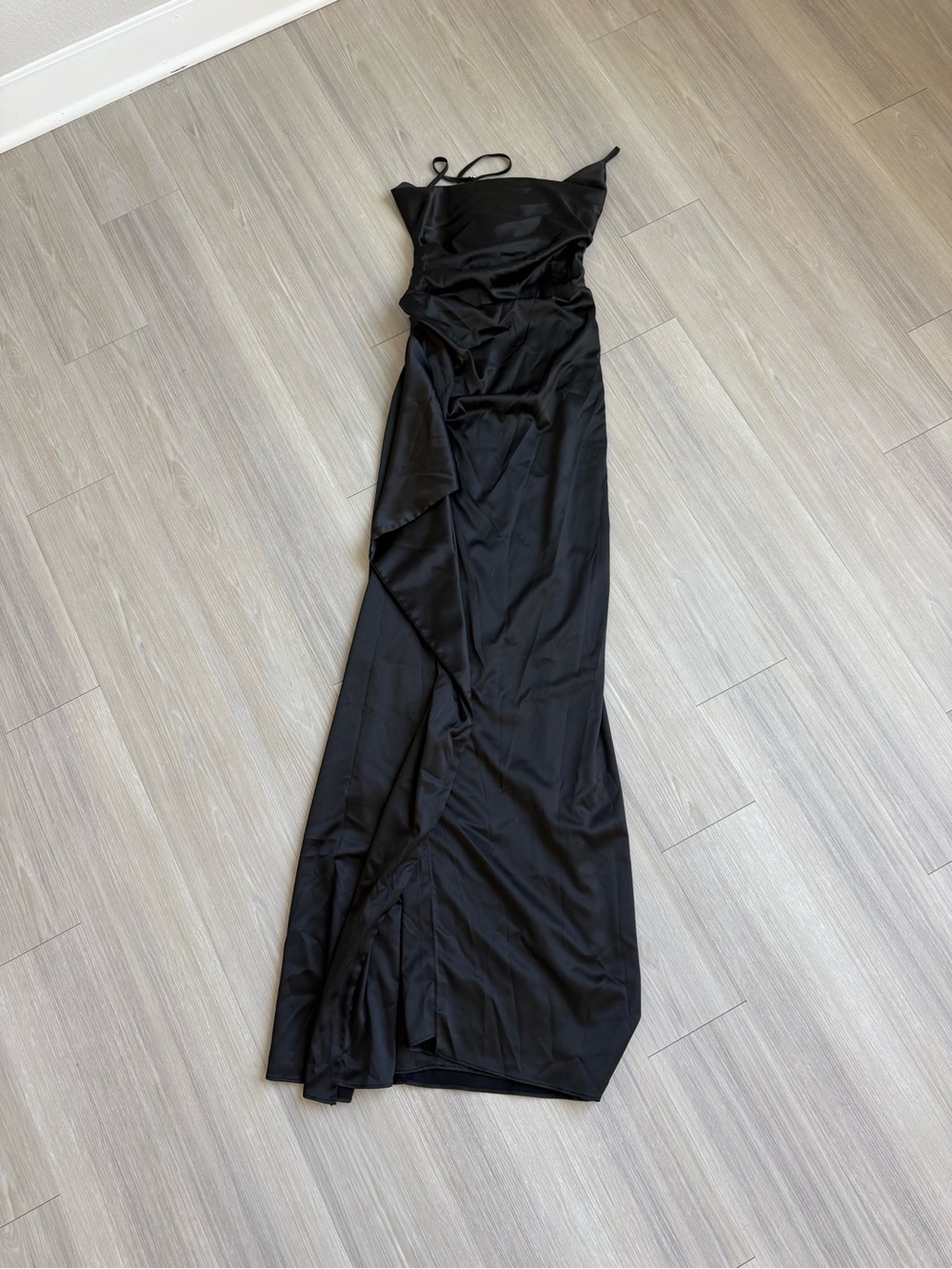 Baby boo Black Satin Evening Gown - Elegant Women's Dress - Picture 5 of 10